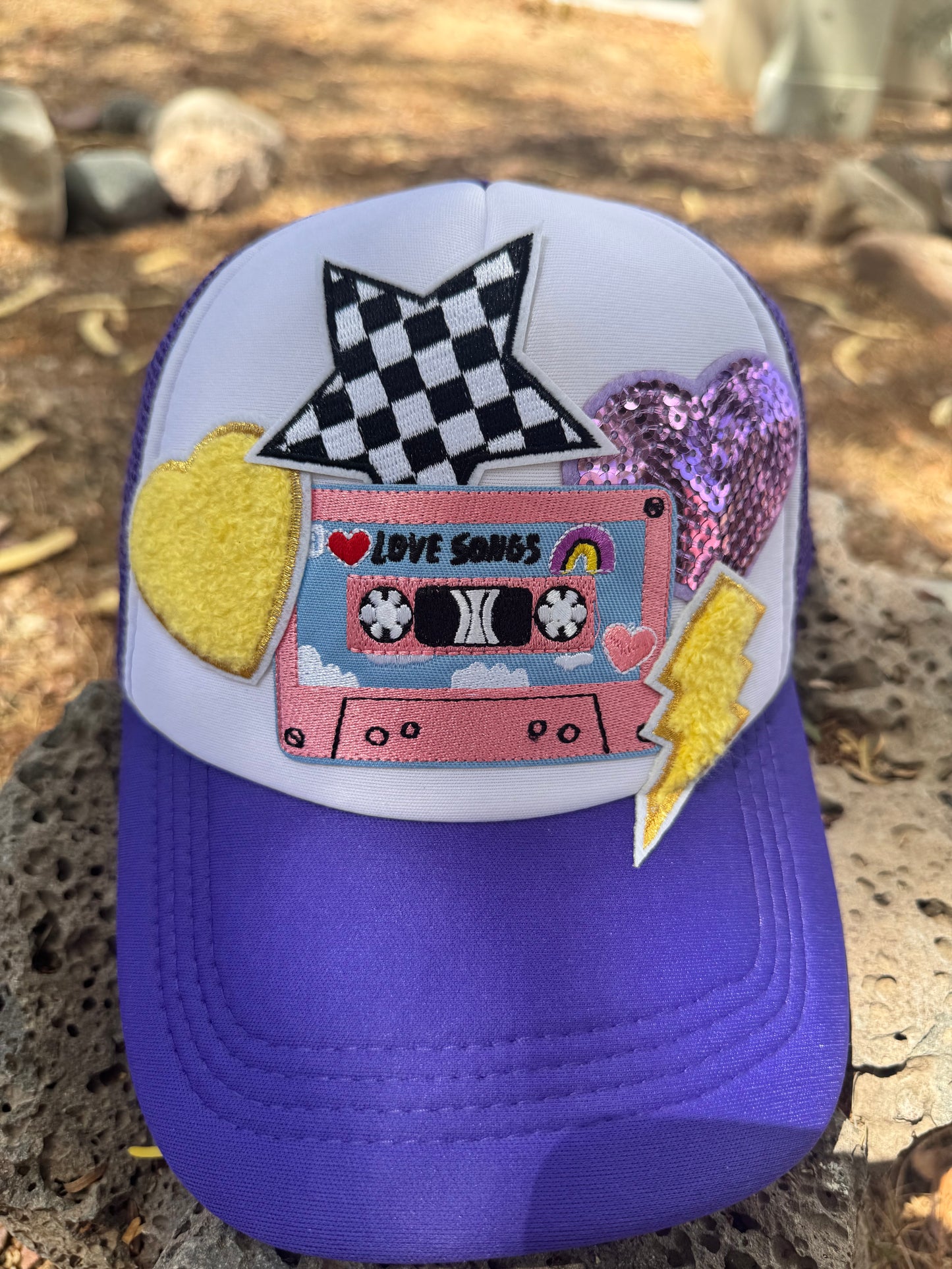 ๐ถ Love Songs Trucker Hat โ 80s Vibes Edition ๐ถ