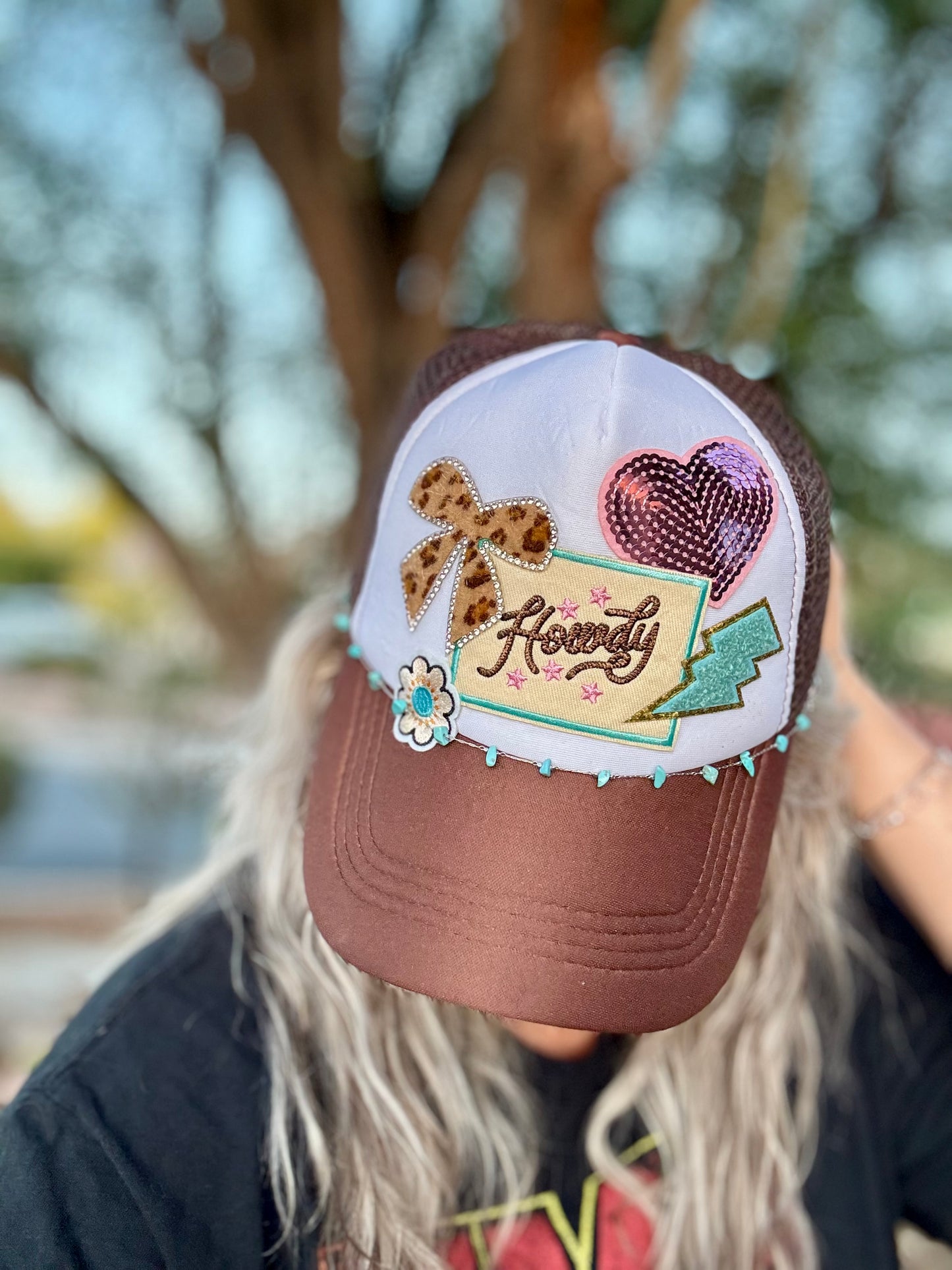 Electric howdy trucker hat
