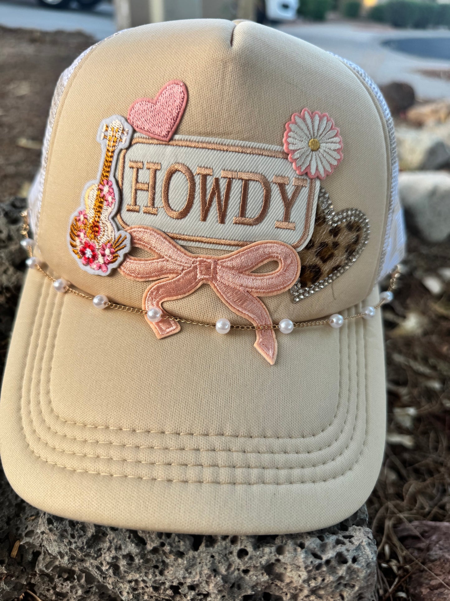 Howdy Darlin neutral trucker hat