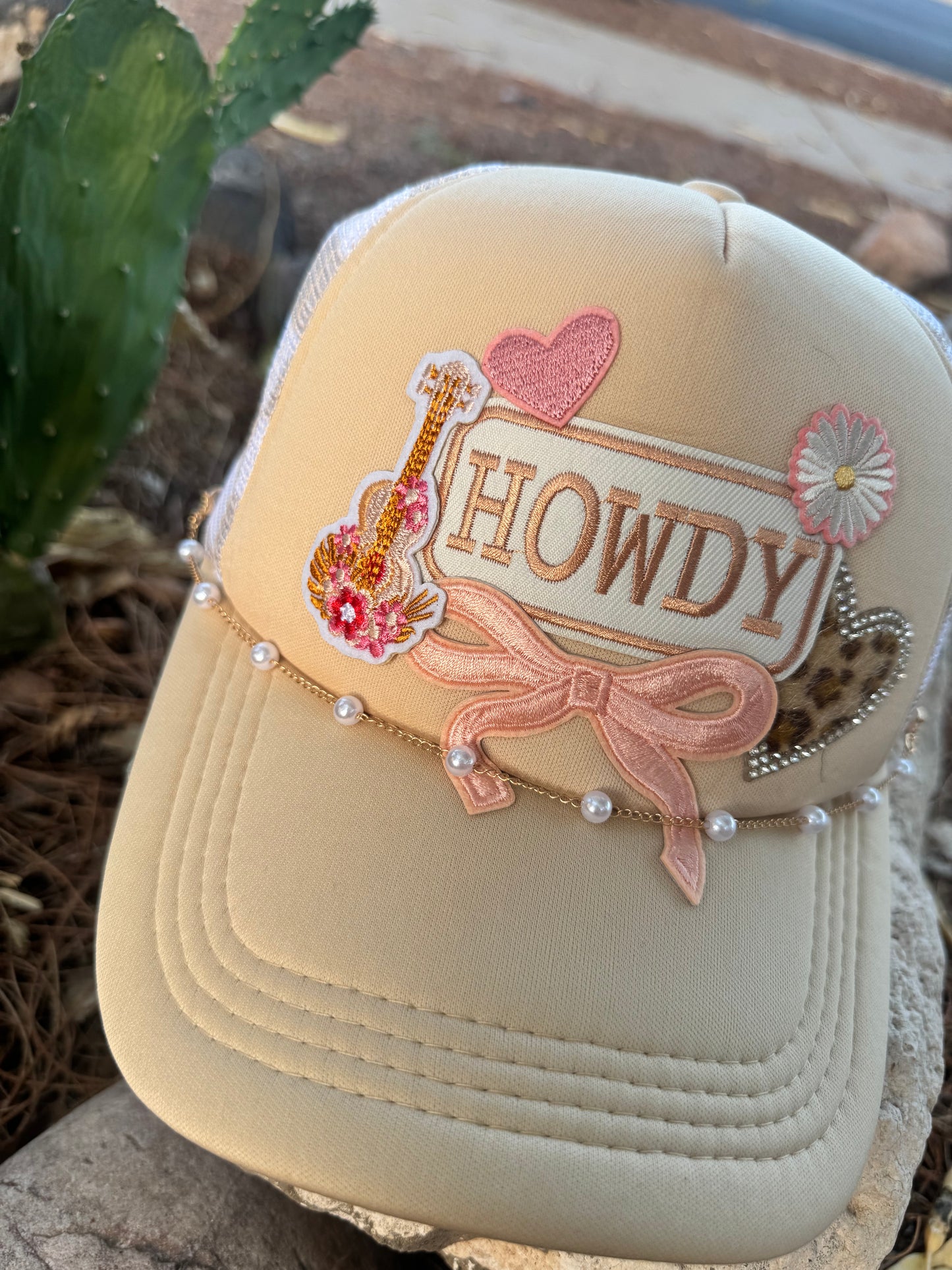 Howdy Darlin neutral trucker hat